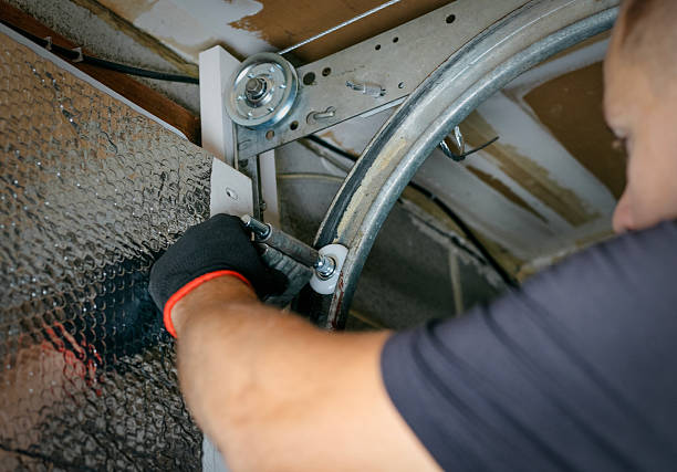 Affordable Garage Door Roller Replacement solutions in El Valle de Arroyo Seco, NM